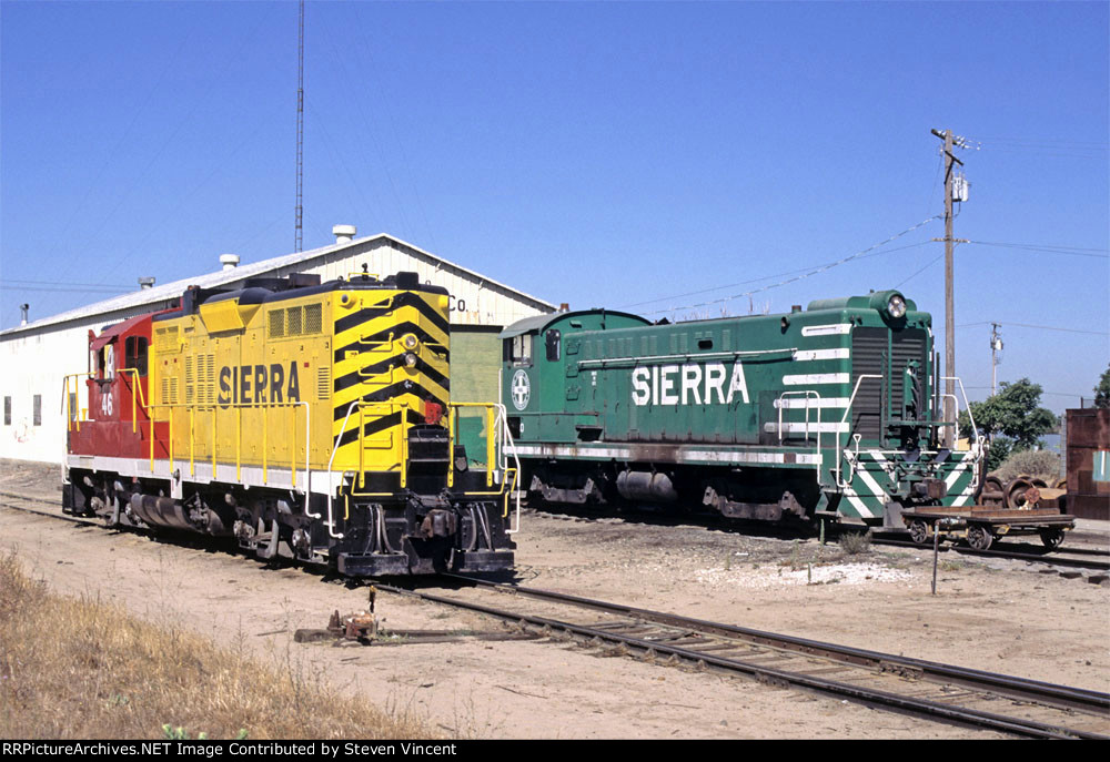 Sierra GP9E SERA #46 and Baldwin S12 #40 with enginehouse.
